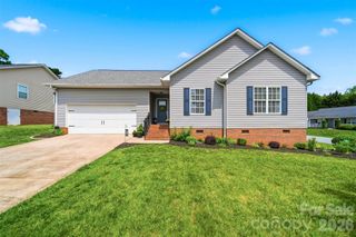 2104 Sheffield Court NW, Conover, NC 28613