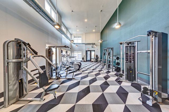 700 E Algonquin Road 2412, Schaumburg, IL 60173