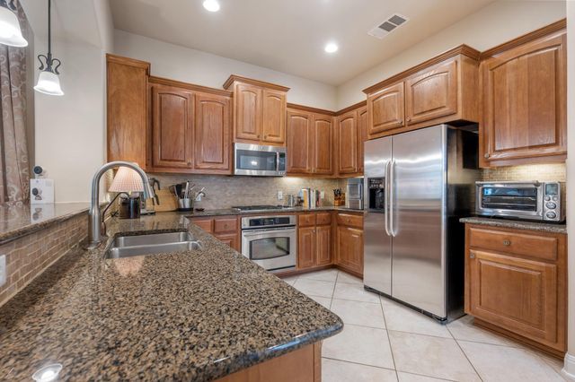 2813 University Club DR, Austin, TX 78732