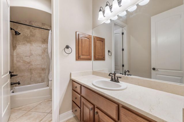 2813 University Club DR, Austin, TX 78732