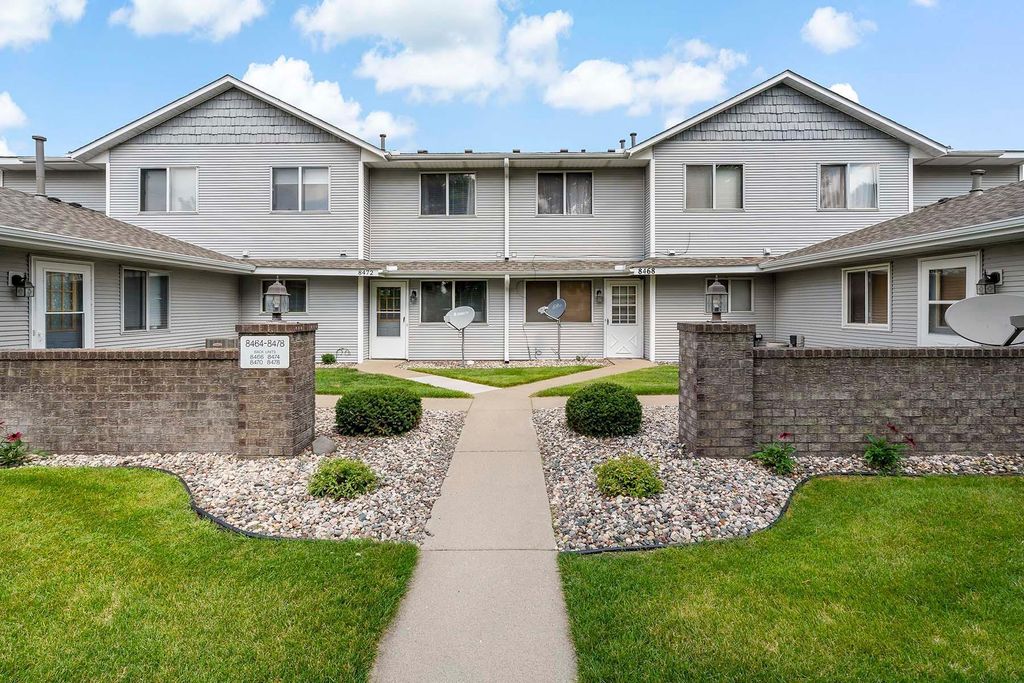 8472 S Pond Trail, Champlin, MN 55316