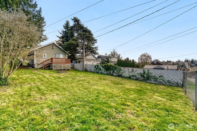 2021 E Sherman Street, Tacoma, WA 98404