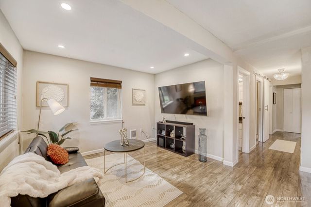 2021 E Sherman Street, Tacoma, WA 98404