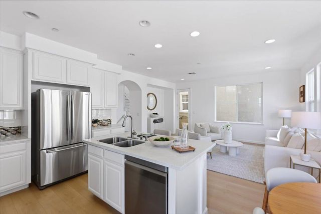 917 Vida Larga Loop, Milpitas, CA 95035