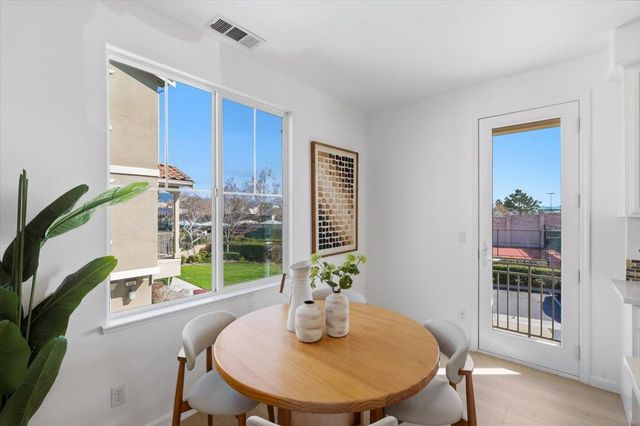 917 Vida Larga Loop, Milpitas, CA 95035