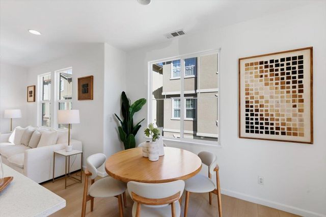 917 Vida Larga Loop, Milpitas, CA 95035