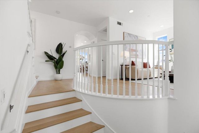 917 Vida Larga Loop, Milpitas, CA 95035