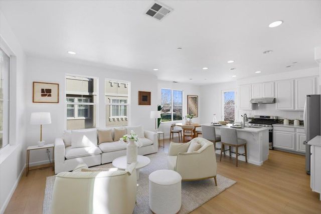 917 Vida Larga Loop, Milpitas, CA 95035