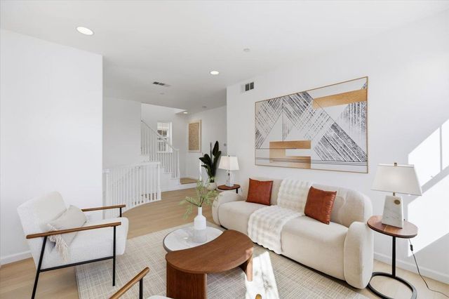 917 Vida Larga Loop, Milpitas, CA 95035