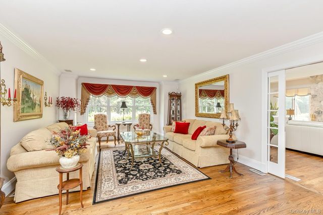 15 The Chase, Saint James, NY 11780