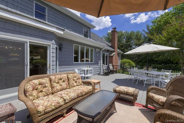 15 The Chase, Saint James, NY 11780