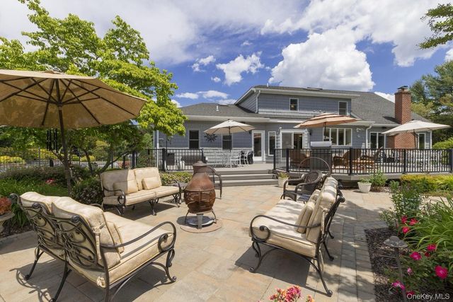 15 The Chase, Saint James, NY 11780