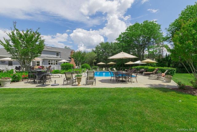 15 The Chase, Saint James, NY 11780