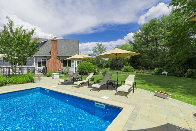 15 The Chase, Saint James, NY 11780