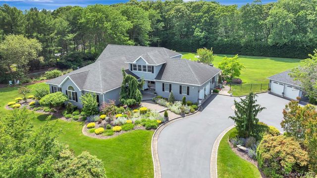 15 The Chase, Saint James, NY 11780