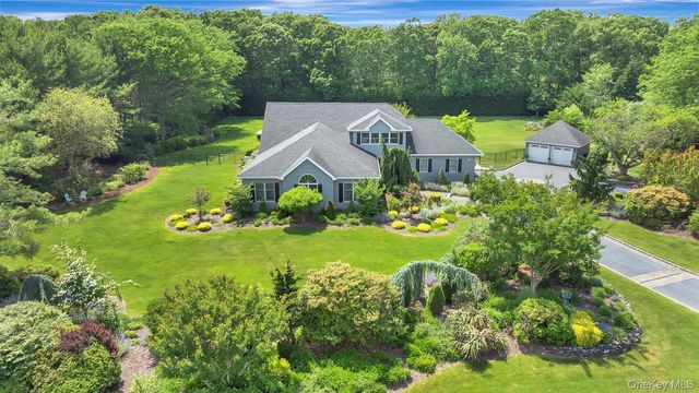15 The Chase, Saint James, NY 11780