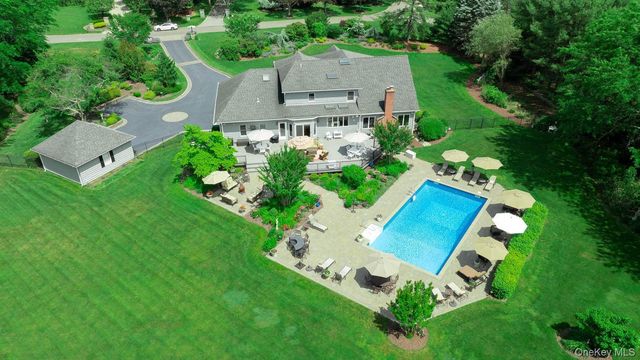 15 The Chase, Saint James, NY 11780