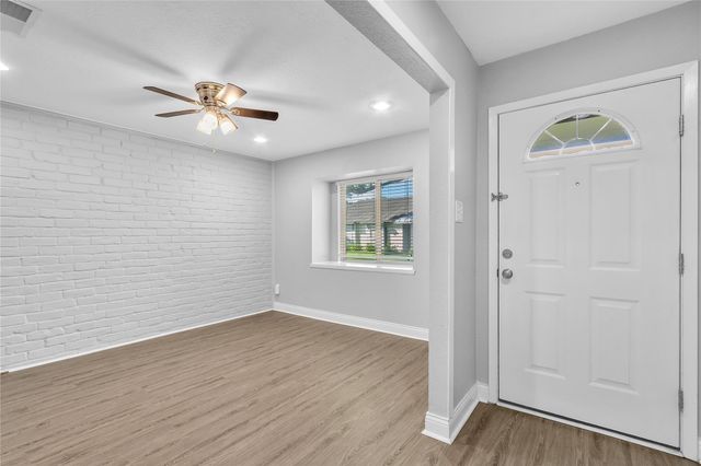 3876 Laura Leigh Drive, Friendswood, TX 77546