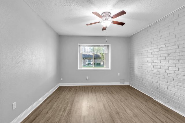 3876 Laura Leigh Drive, Friendswood, TX 77546
