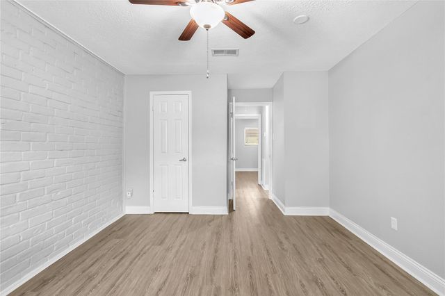 3876 Laura Leigh Drive, Friendswood, TX 77546