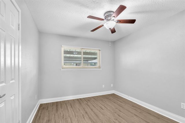 3876 Laura Leigh Drive, Friendswood, TX 77546