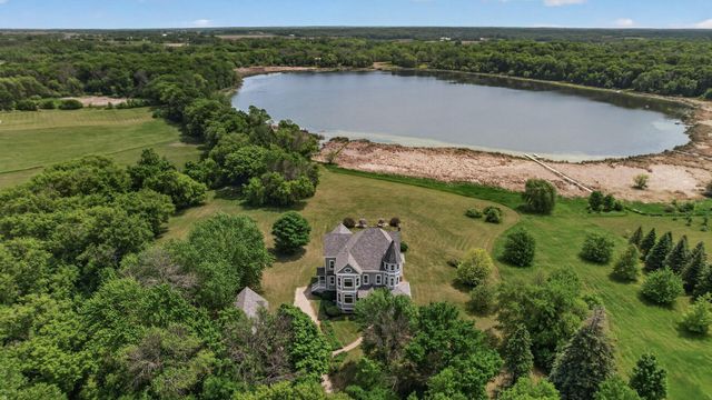7750 Erick Street, Loretto, MN 55357