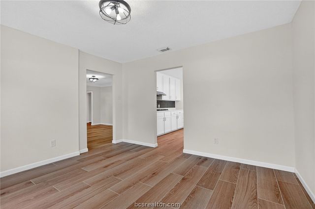 3928 Green Valley Drive, Bryan, TX 77802