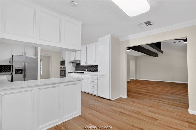 3928 Green Valley Drive, Bryan, TX 77802