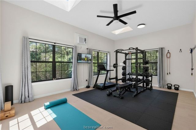 3928 Green Valley Drive, Bryan, TX 77802