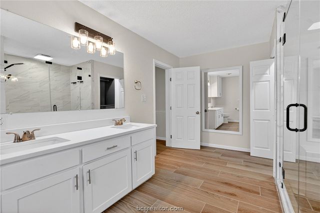 3928 Green Valley Drive, Bryan, TX 77802