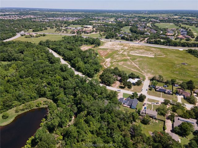 3928 Green Valley Drive, Bryan, TX 77802