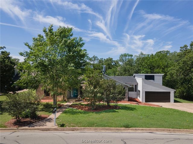 3928 Green Valley Drive, Bryan, TX 77802