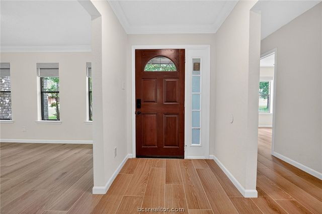 3928 Green Valley Drive, Bryan, TX 77802