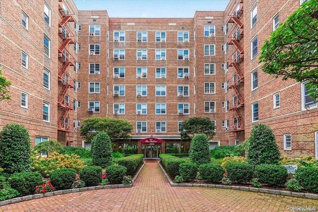 64-11 99th Street 606, Rego Park, NY 11374