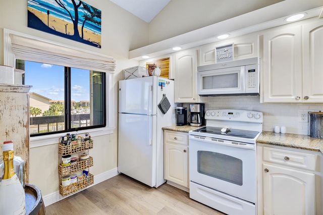 1701 Marina Isle Way 504, Jupiter, FL 33477