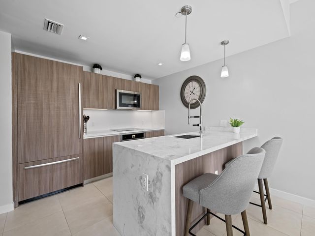 401 N Birch Th6, Fort Lauderdale, FL 33304