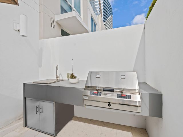 401 N Birch Th6, Fort Lauderdale, FL 33304