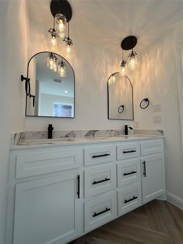 114 Capetown Circle, Montgomery, TX 77356