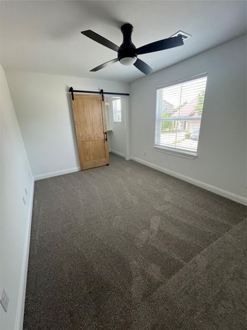 114 Capetown Circle, Montgomery, TX 77356