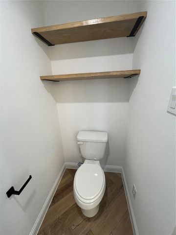 114 Capetown Circle, Montgomery, TX 77356