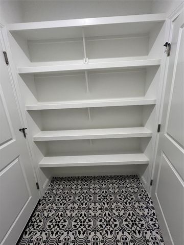 114 Capetown Circle, Montgomery, TX 77356