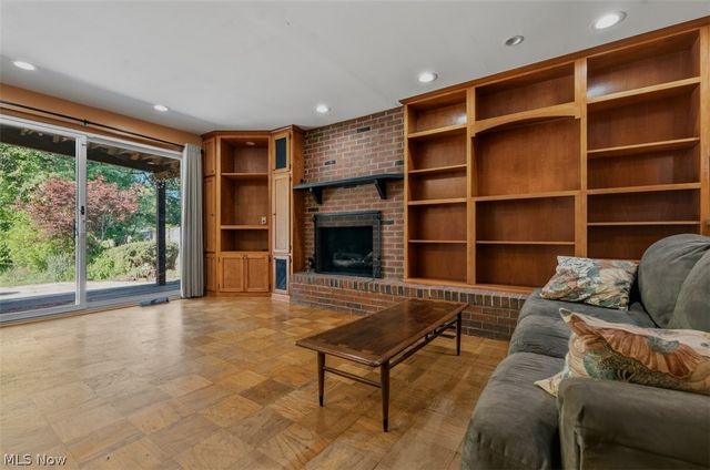 146 Riverview Drive, Marietta, OH 45750