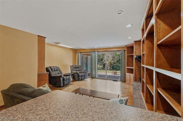 146 Riverview Drive, Marietta, OH 45750