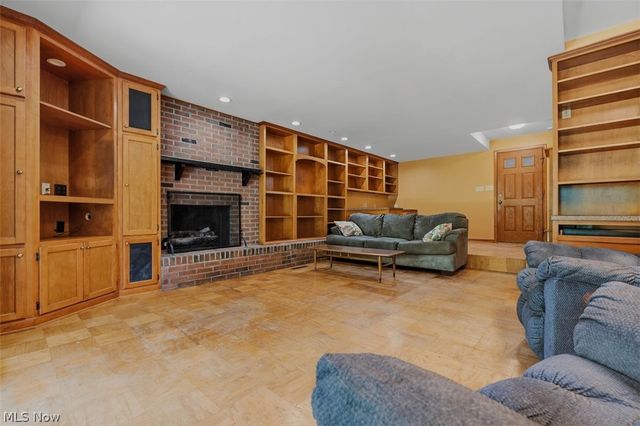 146 Riverview Drive, Marietta, OH 45750