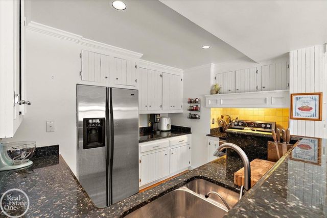 990 S Baldwin Road, Orion Twp, MI 48348