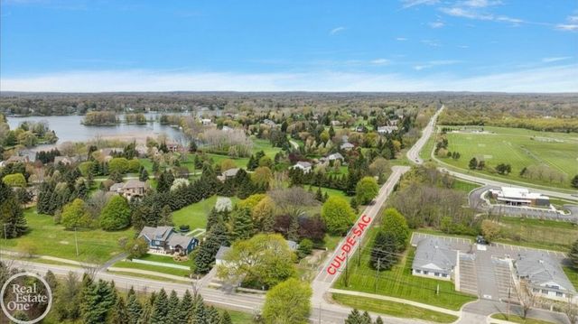 990 S Baldwin Road, Orion Twp, MI 48348