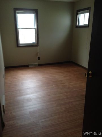 26 Milnor Avenue, Lackawanna, NY 14218