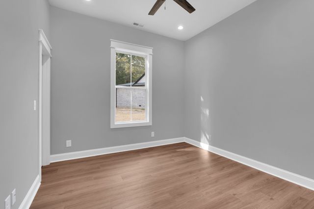 119 Settlers Trce, Tullahoma, TN 37388