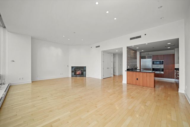 401 N Wabash Avenue 49I, Chicago, IL 60611
