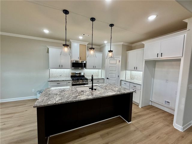 1816 Farmer Street, Pea Ridge, AR 72751